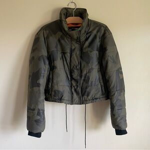Bagatelle NYC Cropped Puffer Jacket In Military Camo Short Size Medium